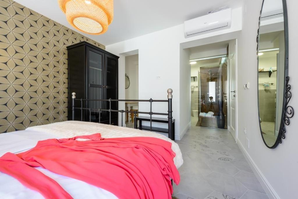 Apartments Villa Capitano Млини Экстерьер фото